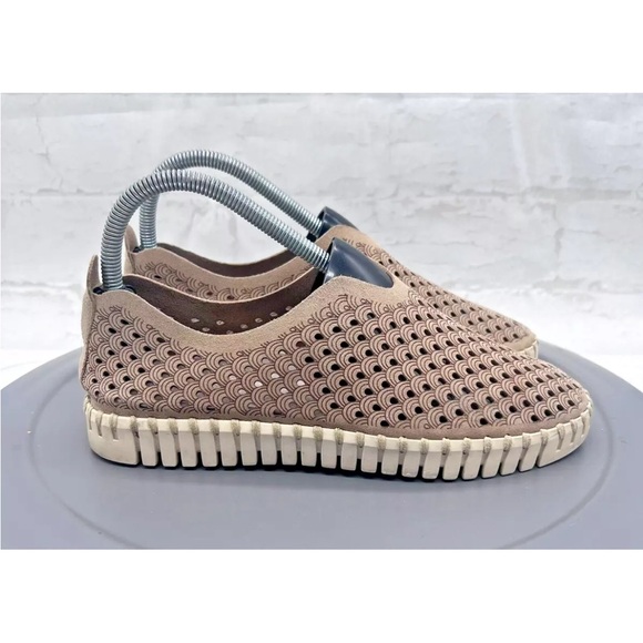 Ilse Jacobsen Shoes Hornbaek Tulip 139 Womens 38 EU 7.5-8 US Slip On Sneakers - Picture 1 of 13